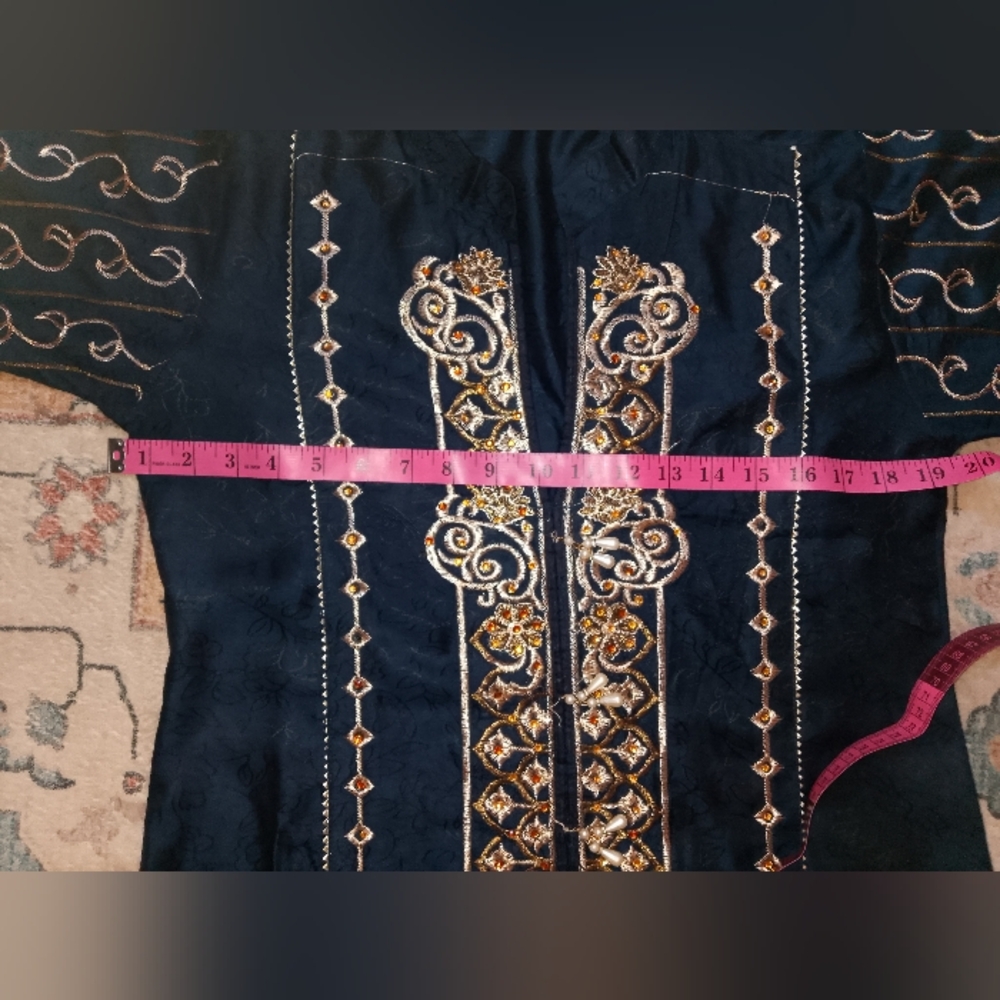 Elegant Blue and Gold Embroidered Salwar Kameez Like New - Picture 3 of 5